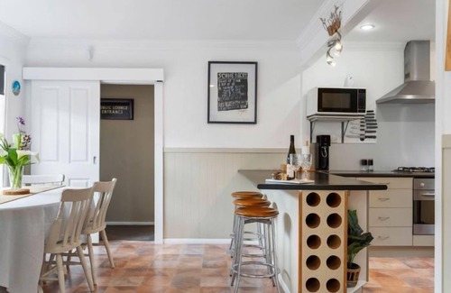 Whangamata House | Whanga Beach Bach