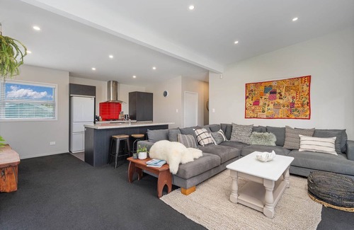 Coromandel Apartment | Wharf Landing: The Apartment