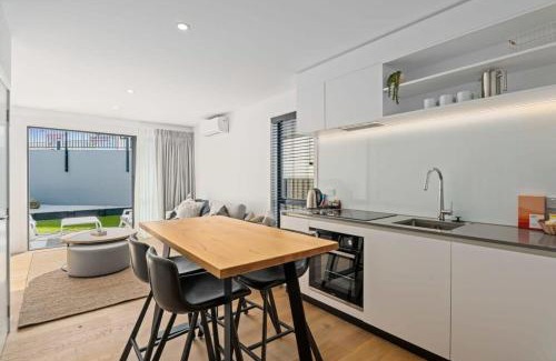 Albert Town Apartment | Wilbro