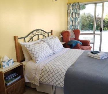 Greytown Apartment | Woodside Suite peaceful semi-rural life