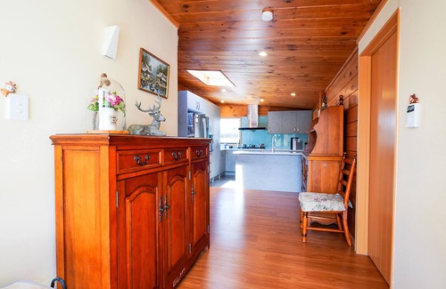 Epsom House | Your Piece of Peace in the Heart of Auckland