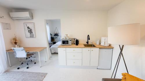 Beachlands House | Your private cosy retreat close to the beach & ferry to CBD