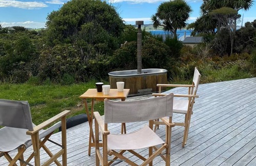 Colac Bay Cottage | Yurt at Colac Bay