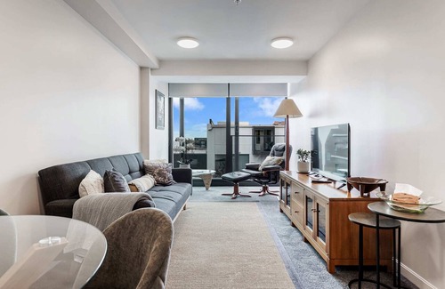 Auckland Central Business District Apartment | Zodiak Stays: Cozy CBD 2BR Near Top Dining Spots