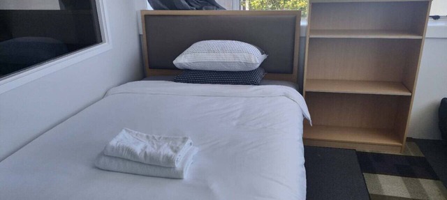 1 Double 1 Single 2 Sofa Beds Suite 2