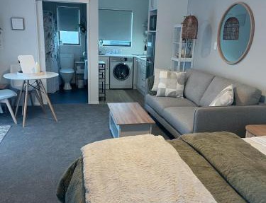 #1 Glenorchy Alpine DELUXE Suite