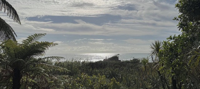 2 minutes to the beautiful Granity beach