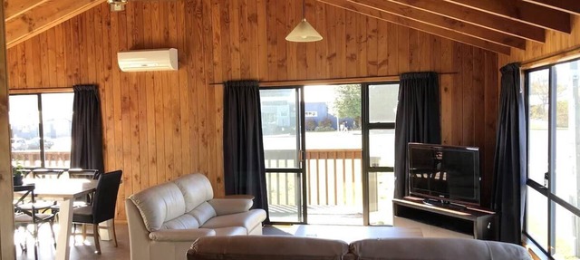 3 Bedroom Mountain View Apartment