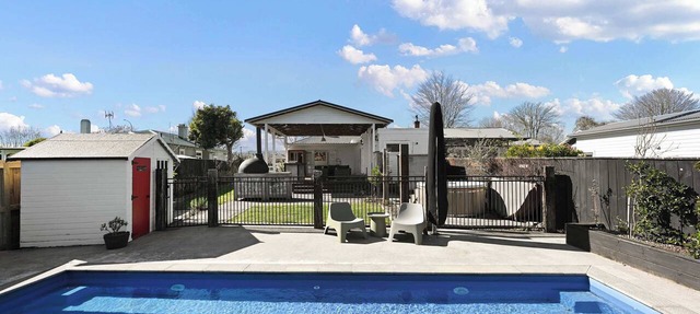 A True Victorian | Pool, Spa Pool & Sauna