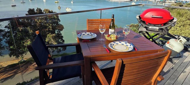 Absolute Waterfront Cottage - Winterless North, Opua