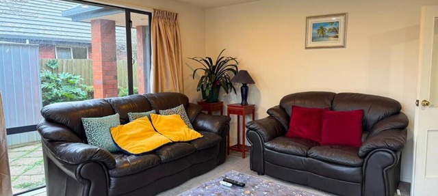 Affordable 4BR Home Near Airport Sleeps 8