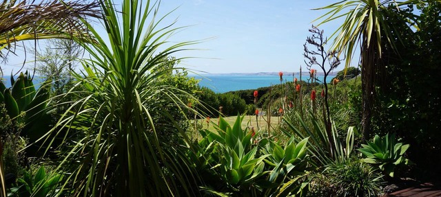 Ahi at Koru Lodge – Private Spa Pool & Sea Views