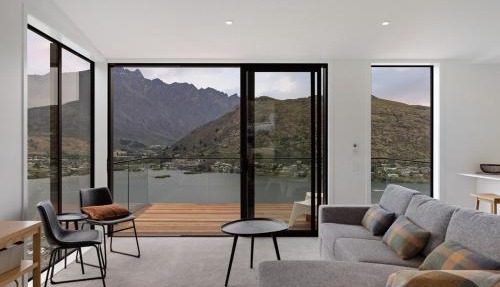 Angelo Kawarau Views