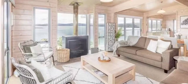 Aotea Harbour Beach House