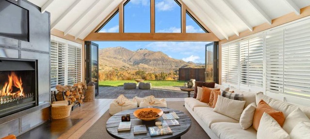 Aroha Homestead Luxury Holiday Home by MajorDomo