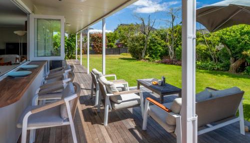 At The Beach - Pohara Holiday Home