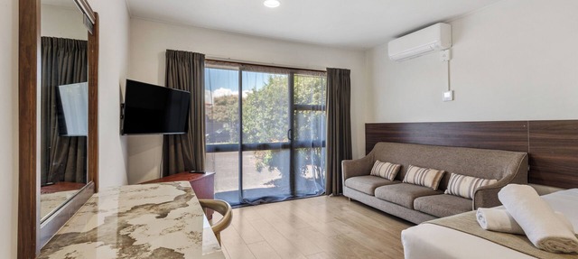 Auckland Airport Easy Hotel