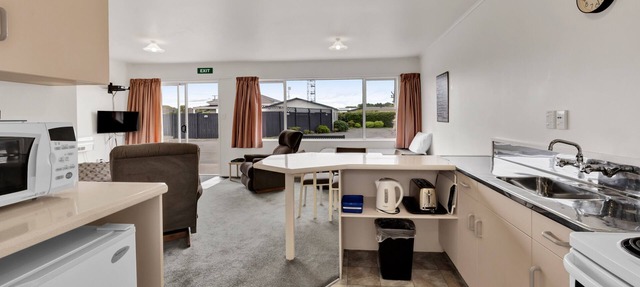 Avon Motel