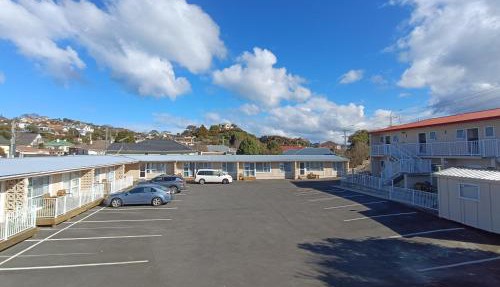 Bayfield Motel and Apartment