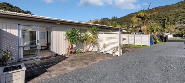 Beach Daze - Tauranga Bay Holiday Unit