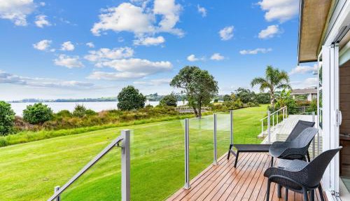 Beachfront Escape - Snells Beach Holiday Home
