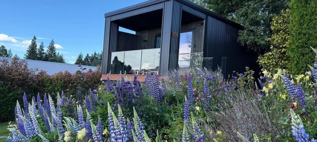 Benmore | Tekapo Studio + Lake Views