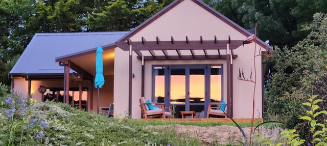 Boutique Art Retreat