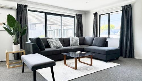 Burnside Four Bedroom Family Home with Garden and Parking