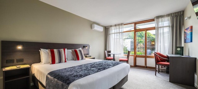 Carnmore Hotel Lower Hutt