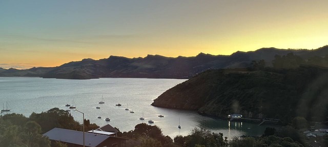Cass Bay Retreat with sea views. Close to nature and the city