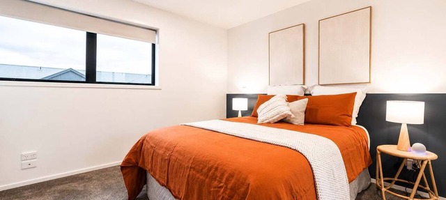 Central 2BR Townhouse | Near CBD + Stadium