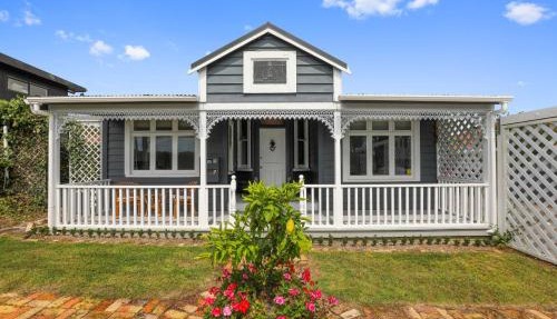 Central Heritage Villa | Walk to Town, Sleeps 6