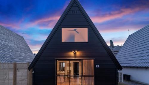 Charming A-Frame Retreat in Historic Arrowtown