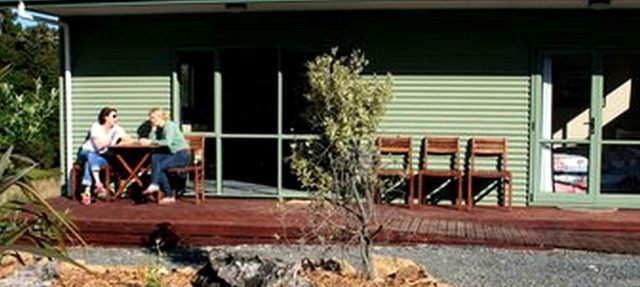 Charming Cottage Rental for a Peaceful Vacation in Catlins, New Zealand