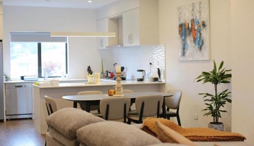 Cheerful 3-bedroom townhouse close to the city
