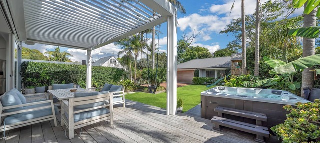 Cheltenham Beach Villa & Guest Studio
