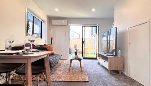 Chester Two King Bedroom Townhouse with Two Bathrooms