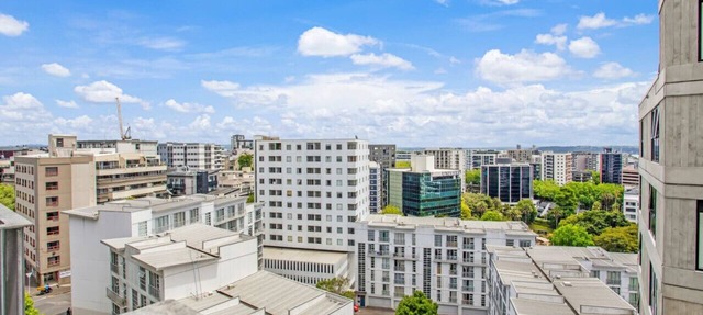 City Verve 2BR Apt with City Views and Wi-Fi