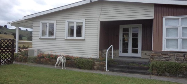 Classic Kiwi Farmhouse