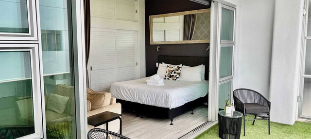 Close to Ferry! Studio w/Balcony by Zodiak Stays