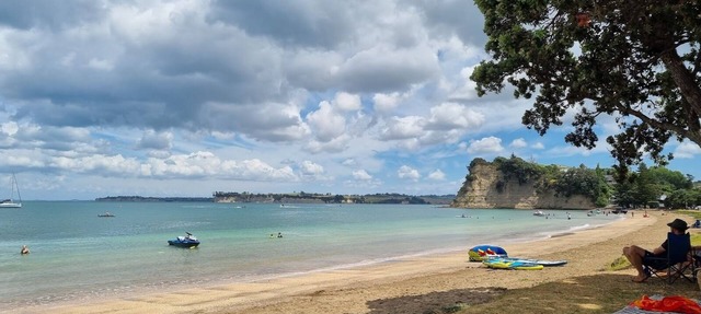 Coastal Retreat - Near Beach and Shops