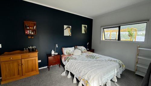 Comfortable Barn Stay on Private Rural Property in Cromwell