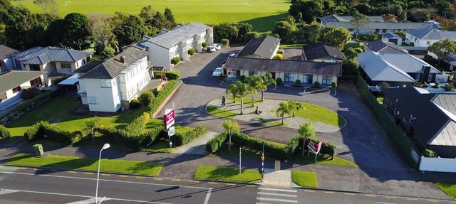 Coronation Court Motel