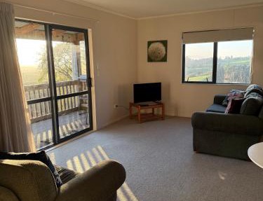 Cosy Country Private Cottage with views