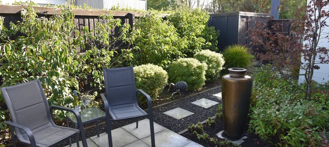 Cosy Luxury near Airport - Continental Breakfast, Spa and Pool