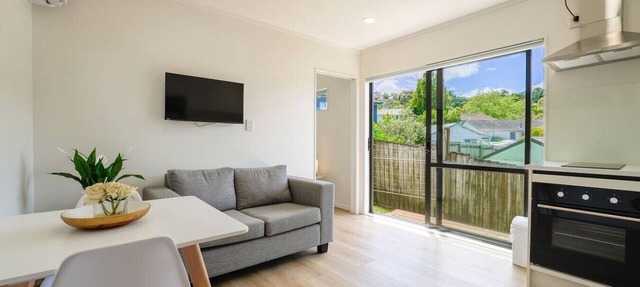 Cozy & Convenient 2-Bedroom Home in North Auckland