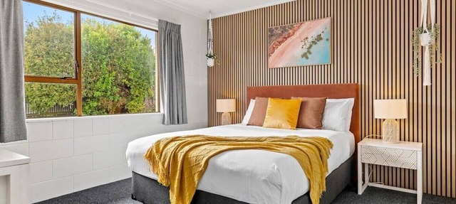Cozy Retreat 2 - modern townhouse living