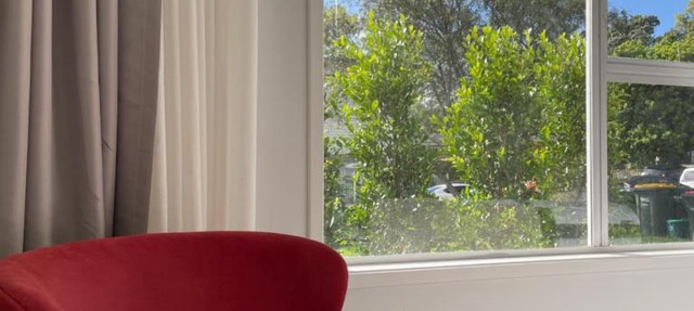 Cozy Stylish Stay 10 Mins to City& beach
