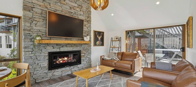 Earnslaw Lakeview Retreat, close to town + parking