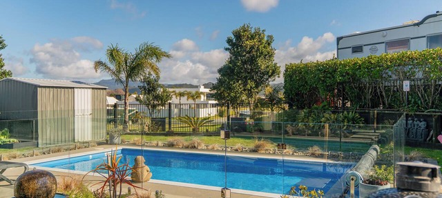 Endeavour Oasis - Whitianga Holiday Home